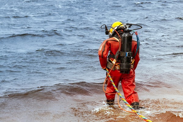 Commercial Divers