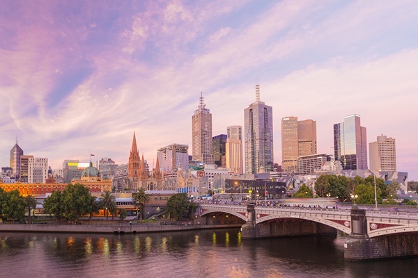 AUS - Institutional and private property investors