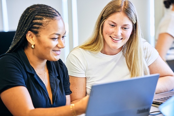 AUS - Apprenticeship and skills-based training centres