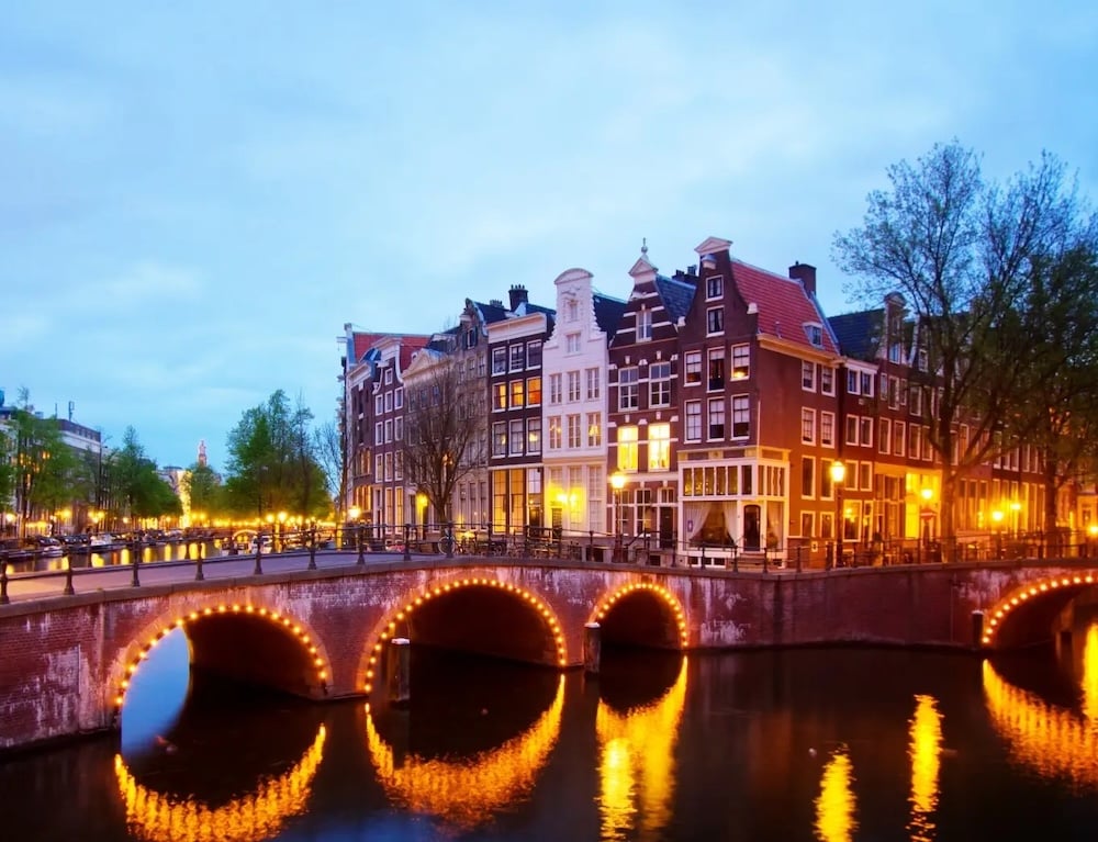 Amsterdam_gracht-1 copy